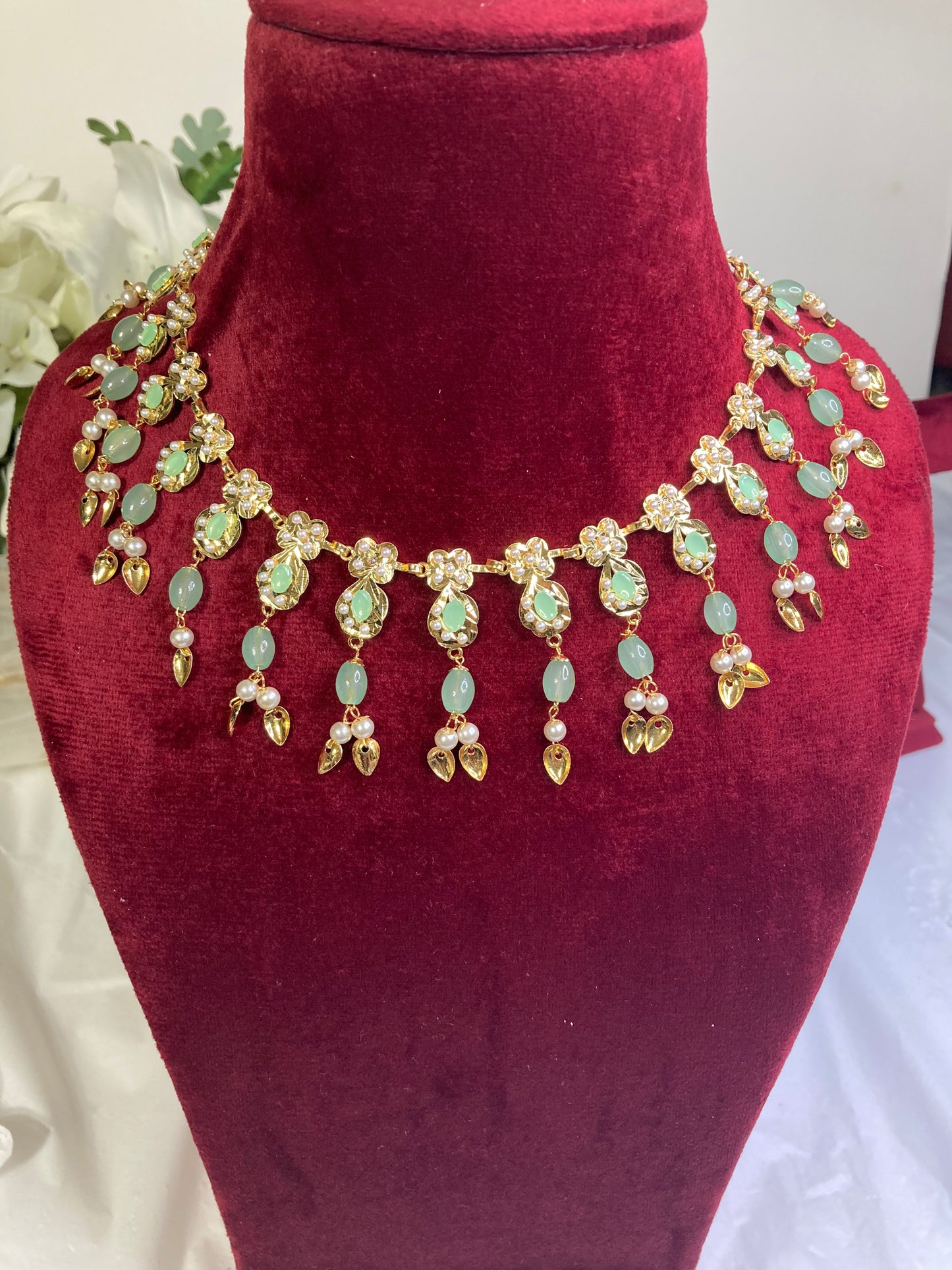 Golden shine with a traditional connection