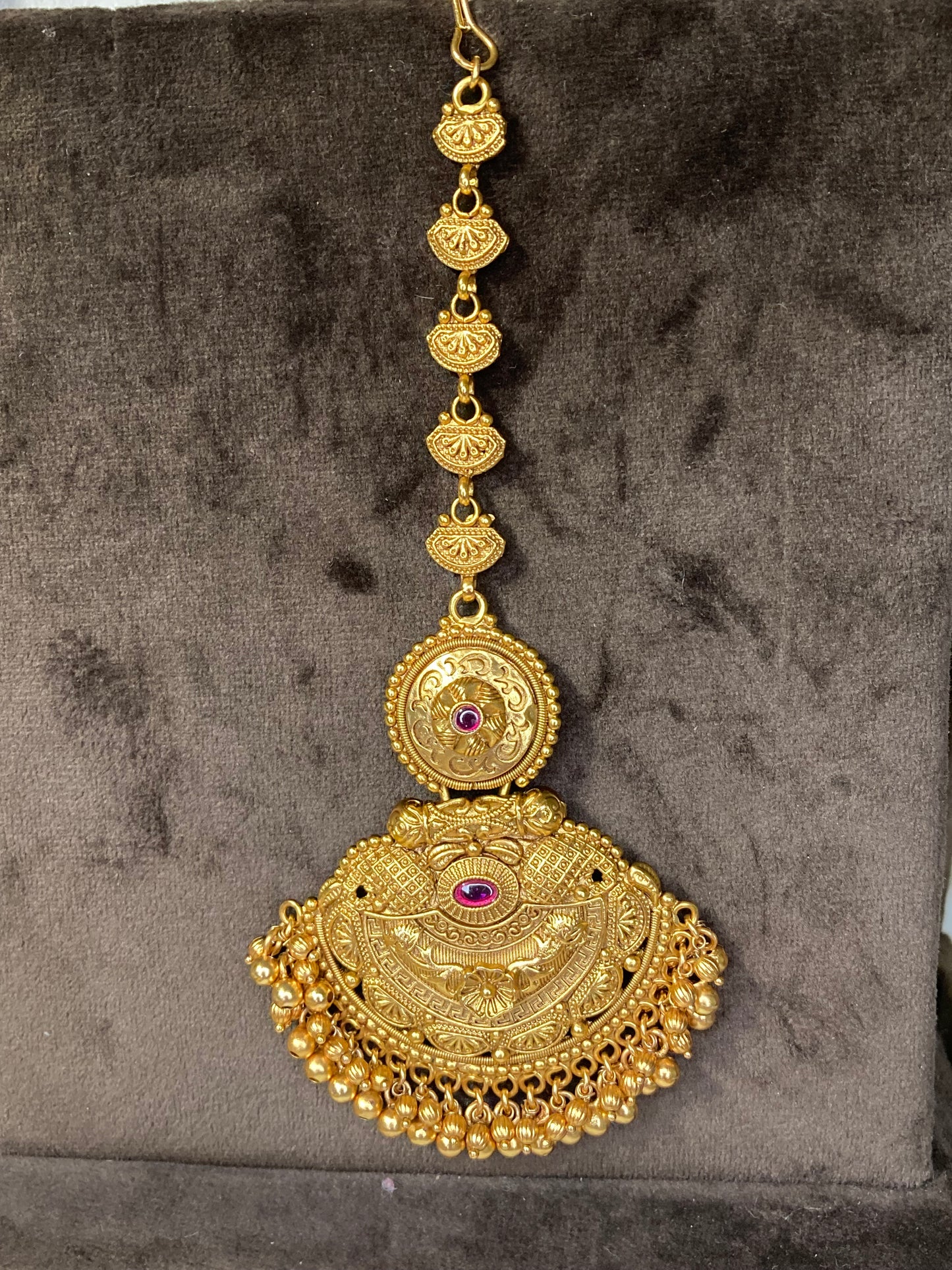 1 GM gold plated earrings with tikka