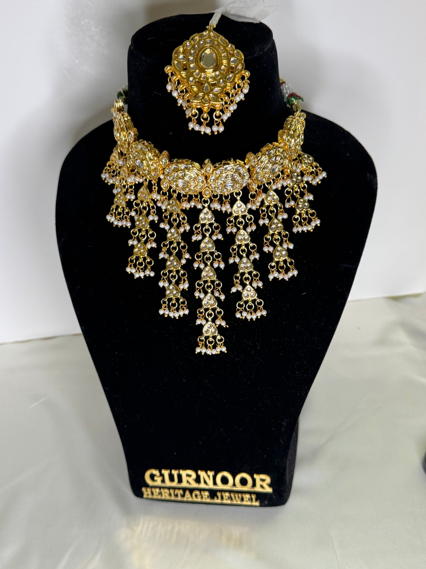 Kundan necklace set