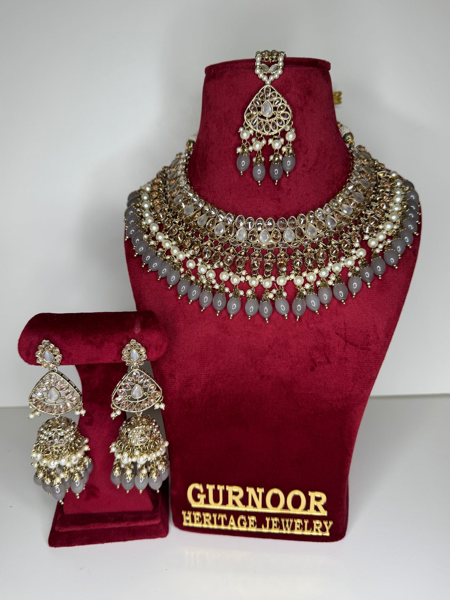 Elegant Grey & Gold Polki Jewelry Set