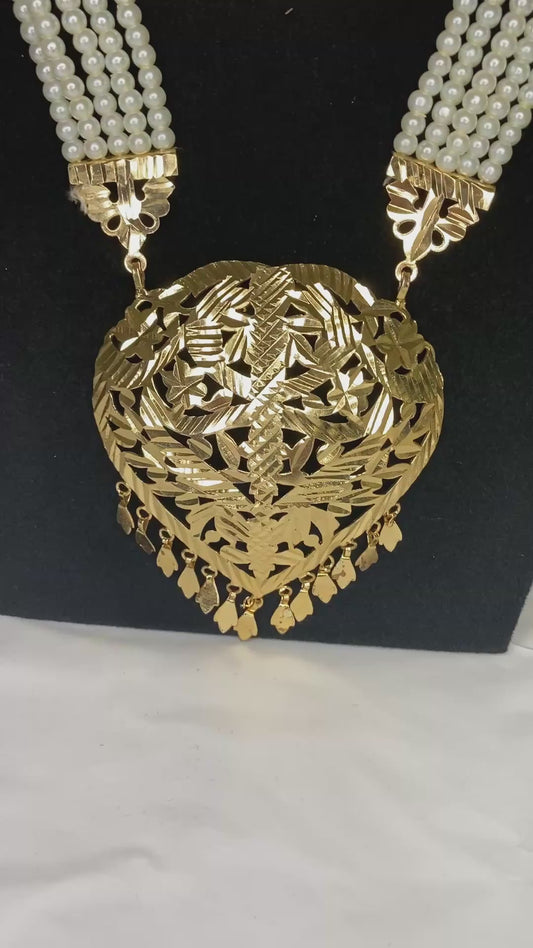 Gold look Rani Haar